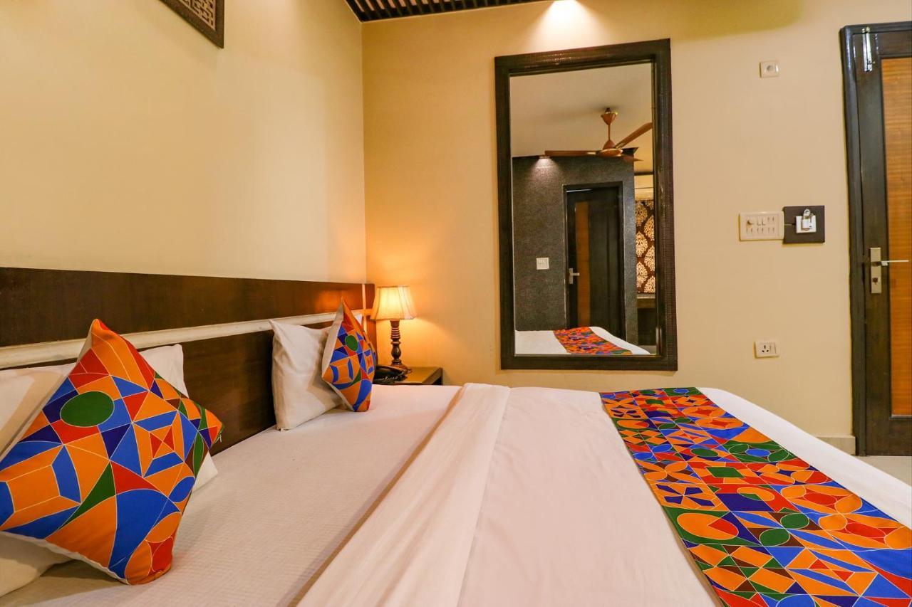 Staybook Hotel Aira New Delhi Railway Station Paharganj エクステリア 写真